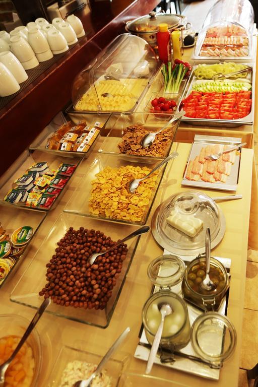 City Hotel Nitra With Free Parking Экстерьер фото